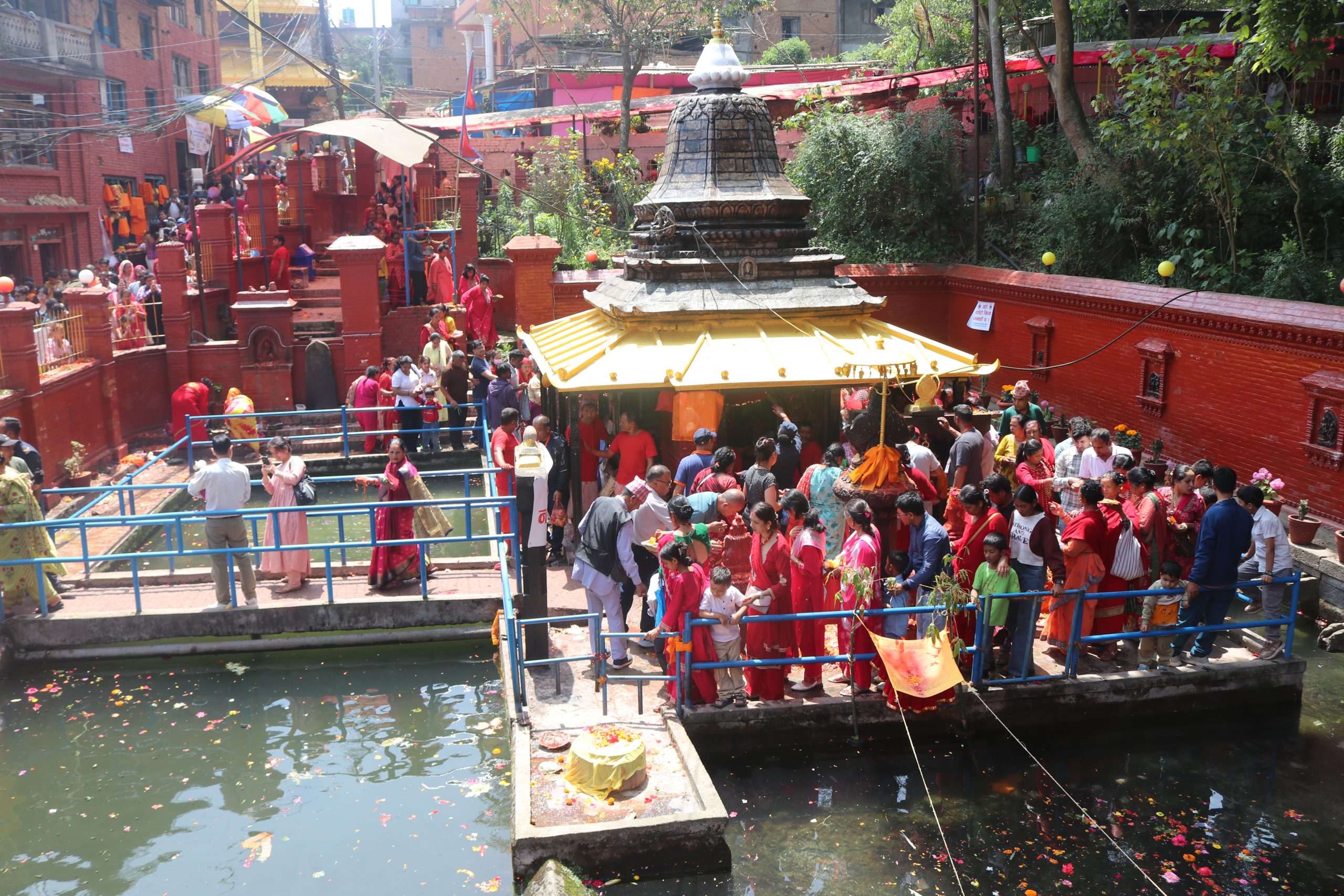 पुरुषोत्तम माससँगै मच्छेनारायणमा भक्तजनको भीड