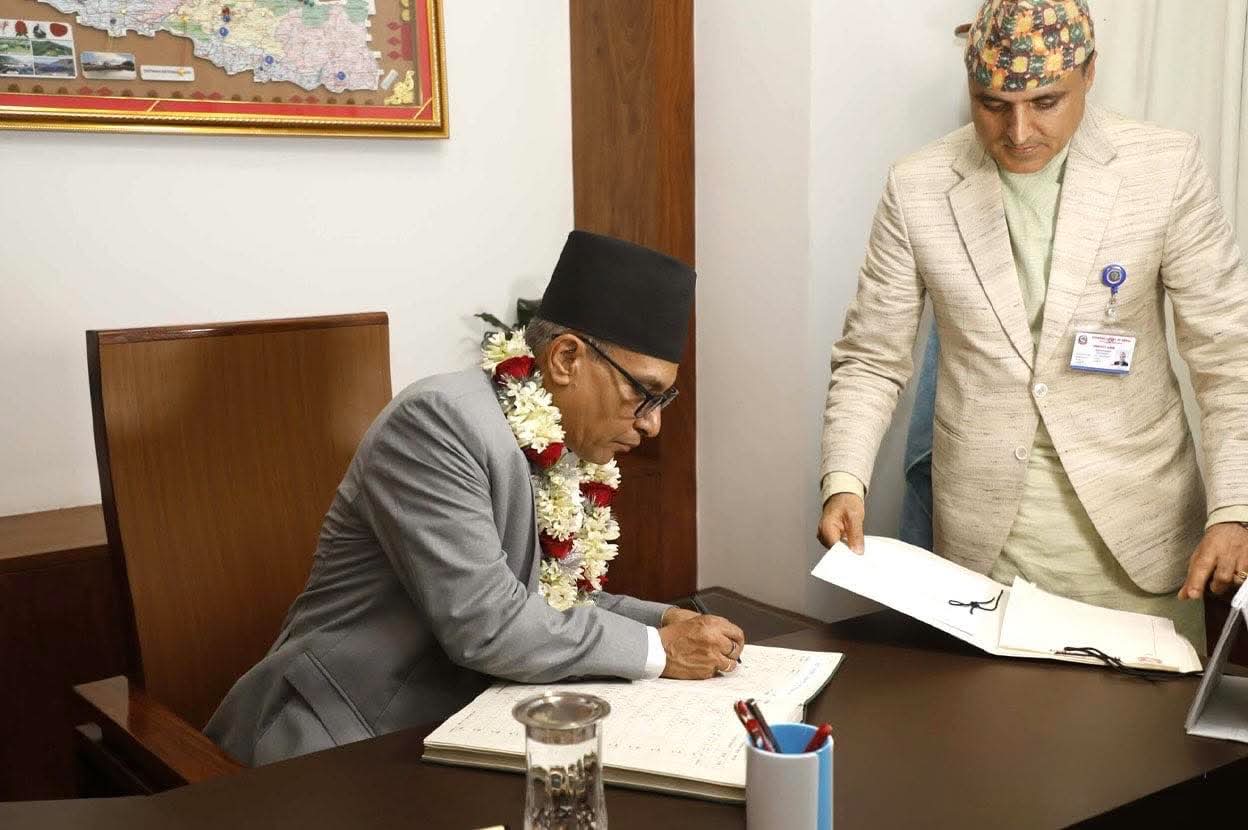 प्रधानन्यायाधीश शर्माद्धारा पदभार ग्रहण