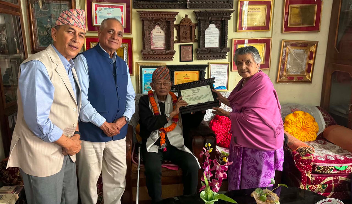 ९० वर्ष नाघेका अग्रज व्यक्तित्व अभिनन्दित