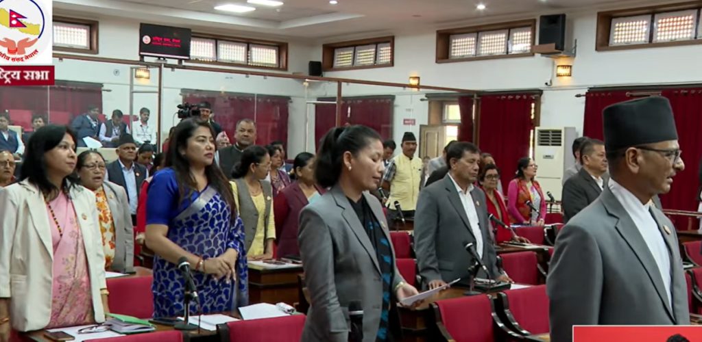 सांसदहरूको विरोध भएपछि राष्ट्रिय सभा बैठक २० मिनेटका लागि स्थगित