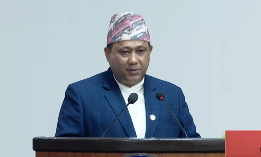 मुस्ताङमा युरेनियम उत्खनन गर्न कसैसँग सम्झौता भएको छैन- मन्त्री खनाल