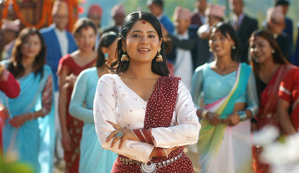 चलचित्र ‘बा : एक योद्धा’ को ‘नभन्नू कोइसित’ रिलिज, पञ्चेबाजाको धुनमा केकीको नृत्य