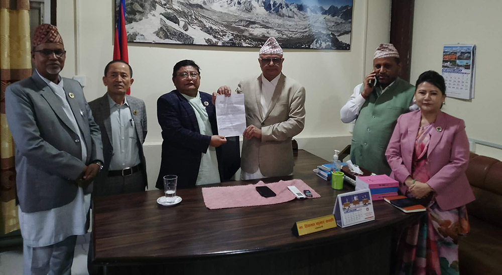 कोशी प्रदेश सरकारबाट बाहिरियो काँग्रेस