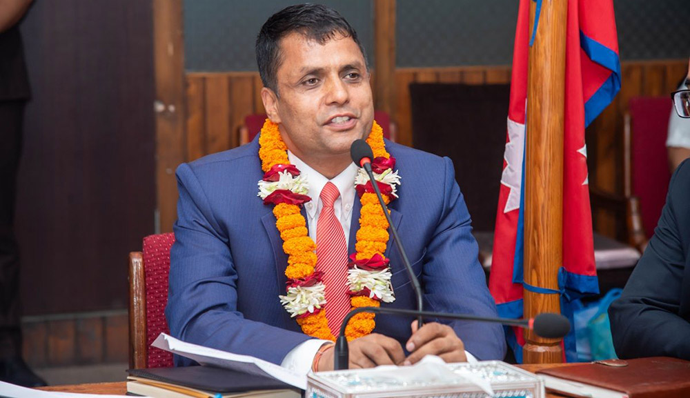 काठमाडौँ महानगरका नयाँ प्रमुख प्रशासकीय अधिकृत अर्यालको पद बहाली