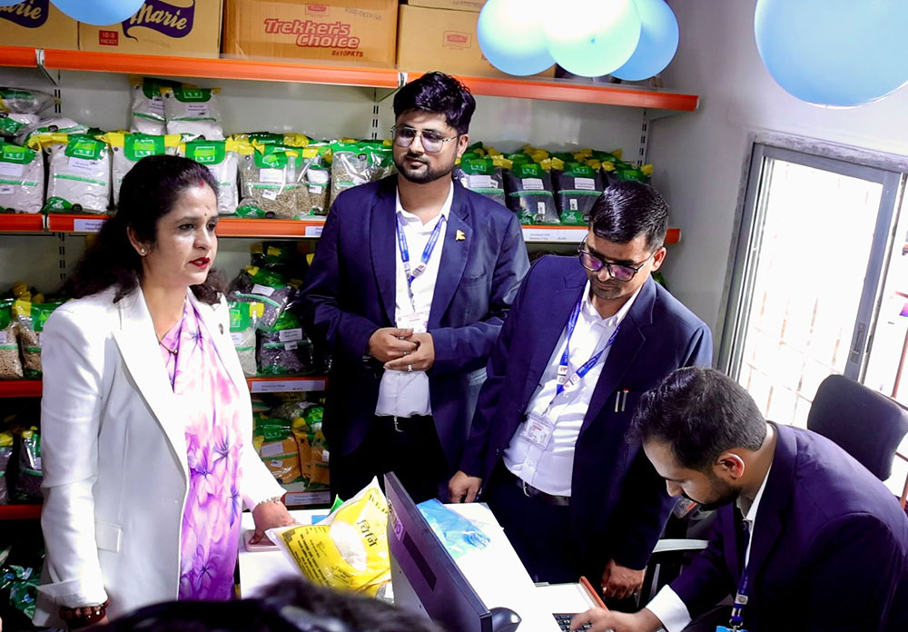 सिंहदरबारमा सुलभ मूल्यको खाद्य बिक्री कक्षको शुभारम्भ