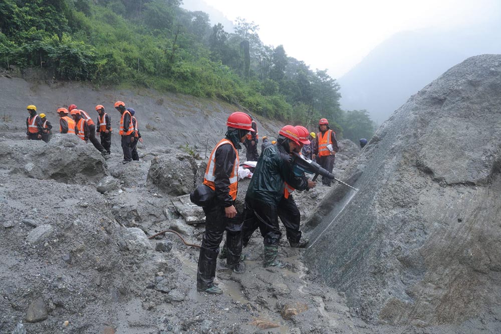 त्रिशूली ३बी उद्धार: भारतीय र चिनियाँ विज्ञ टोली खटियो