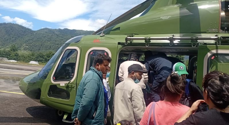 जटिल अवस्थामा रहेकी गर्भवतीसहित दुई जनाको सफल हवाई उद्धार