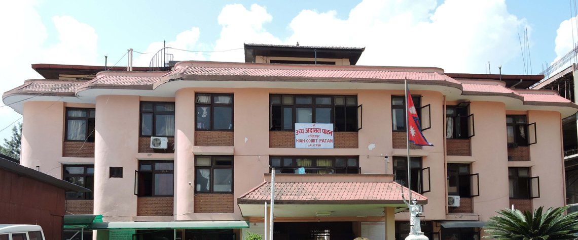 पाटन बारमा तीन समूहबिच प्रतिस्पर्धा हुँदै