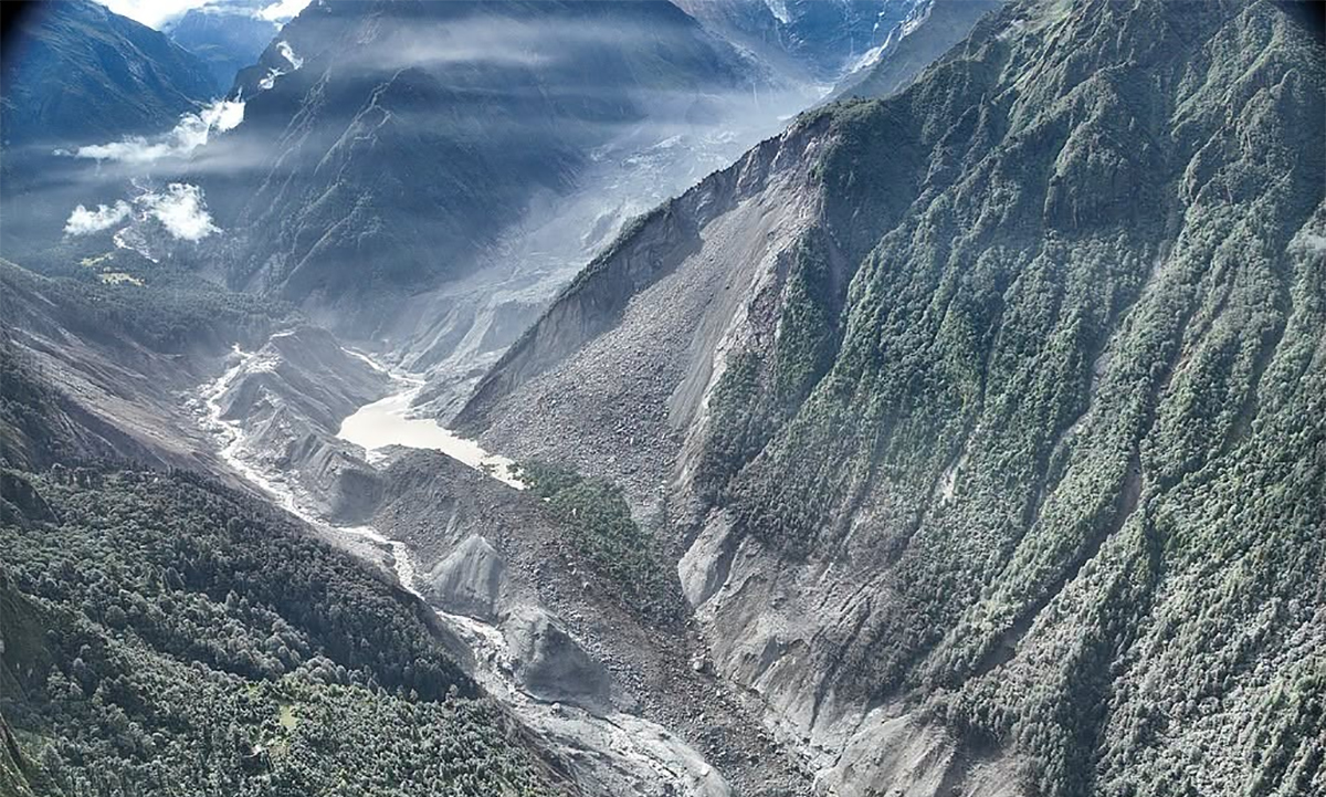तिब्बतमा बढ्दै छ नदी थुनिएर बनेको ताल, फुट्ने जोखिम