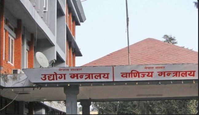 पृथ्वी राजमार्ग बन्द भएपछि हेटौँडाबाट दैनिक १०० ट्रक ग्यास काठमाडौं पठाउने तयारी