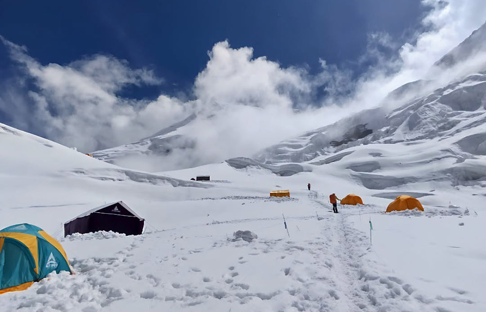 ६४८ आरोहीलाई हिमाल आरोहणको अनुमति