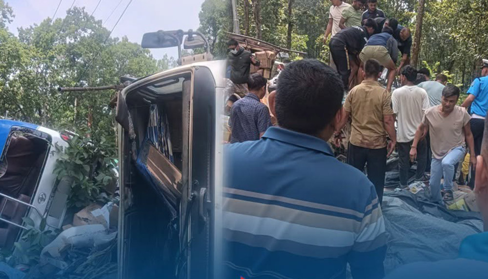 उदयपुरमा ट्रक र यात्रुबाहक माइक्रोबस ठोक्किँदा १७ जना घाइते