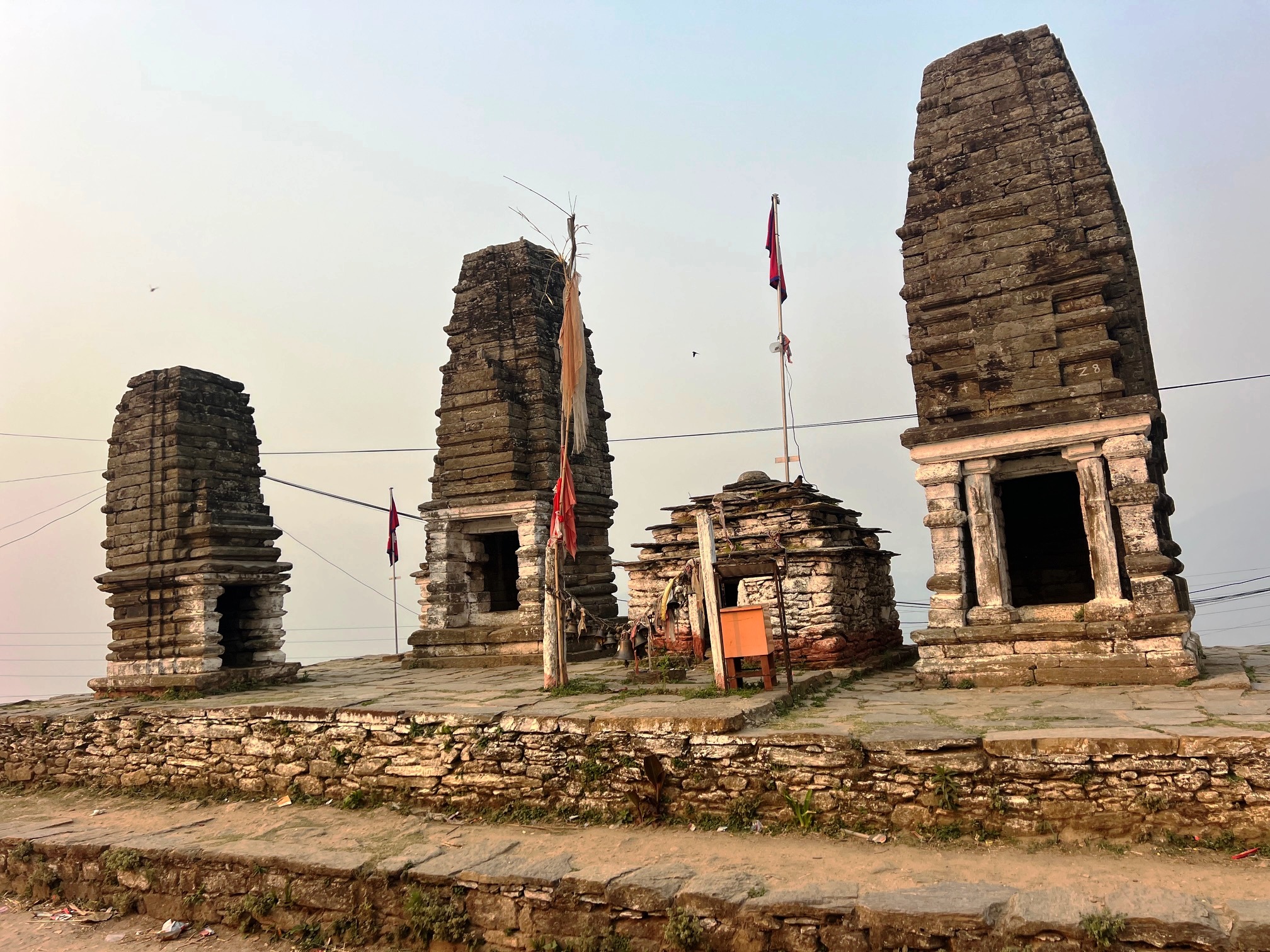 सात सय वर्ष पुरानो पञ्चदेवल संरक्षणको पर्खाइमा ( फोटो/फिचर)