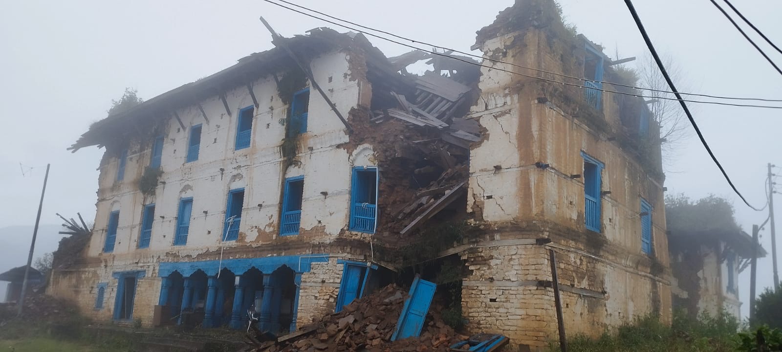 भूकम्पपछि जाजरकोट दरबारको बेहाल पहिले यस्तो, अहिले यस्तो