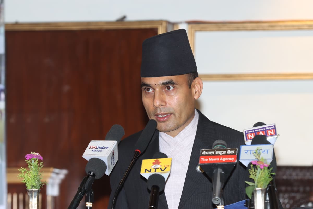 भोटेकोशी बाढी पीडितका तस्वीर–भिडियो सार्वजनिक गर्दा संवेदनशील बन्न सञ्चारमन्त्रीको आग्रह