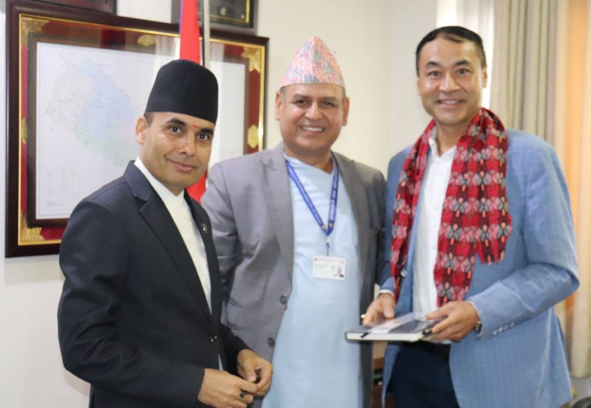 विज्ञापन बोर्डको अध्यक्षमा सन्तोष श्रेष्ठ नियुक्त