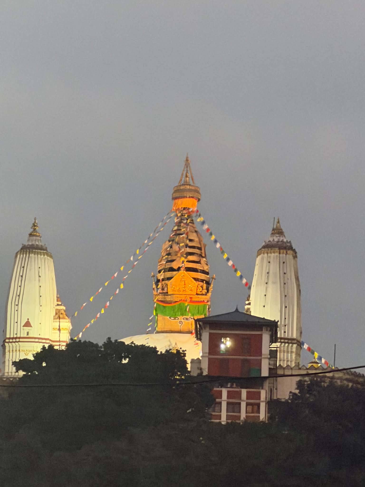 स्वयम्भु महाचैत्य