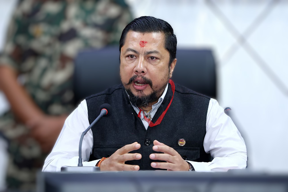 जलविद्युत आयोजनाको लाइसेन्सको नियमित अनुगमन गर्न मन्त्री श्रेष्ठको निर्देशन