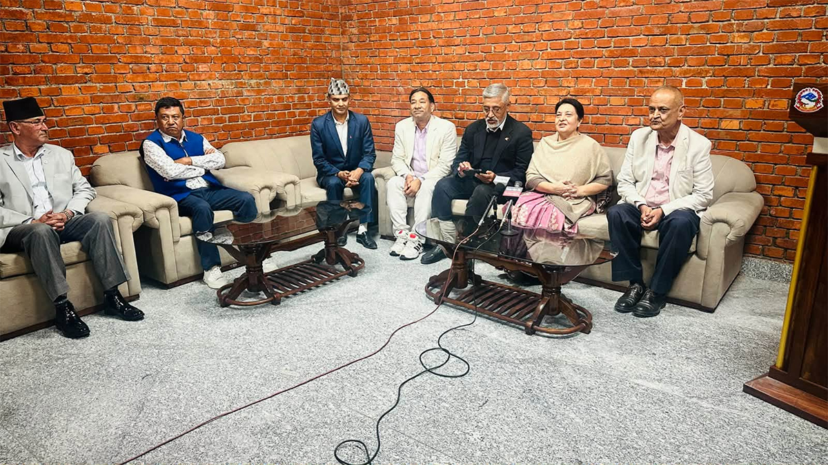 स्वदेश फर्किइन् भण्डारी